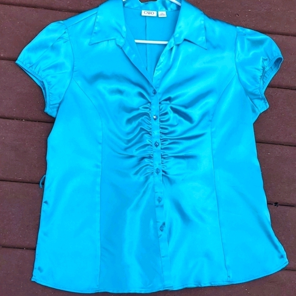 Size L cato silky Boutton up shirt​​​​​​